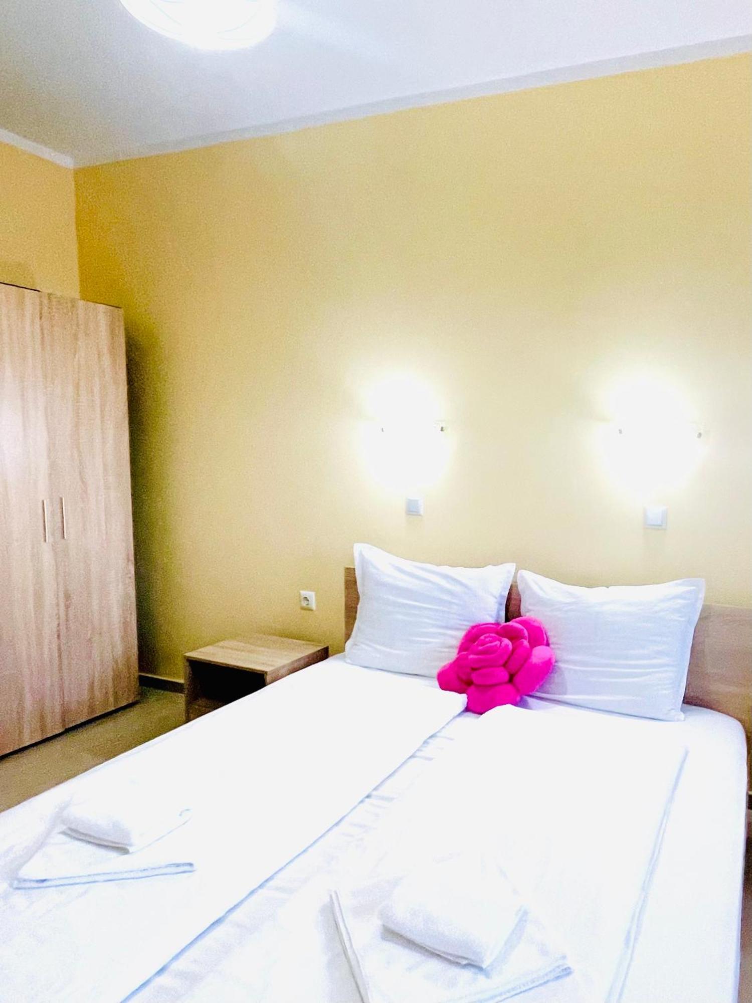 Stefaniya Apartments Sozopol Bagian luar foto
